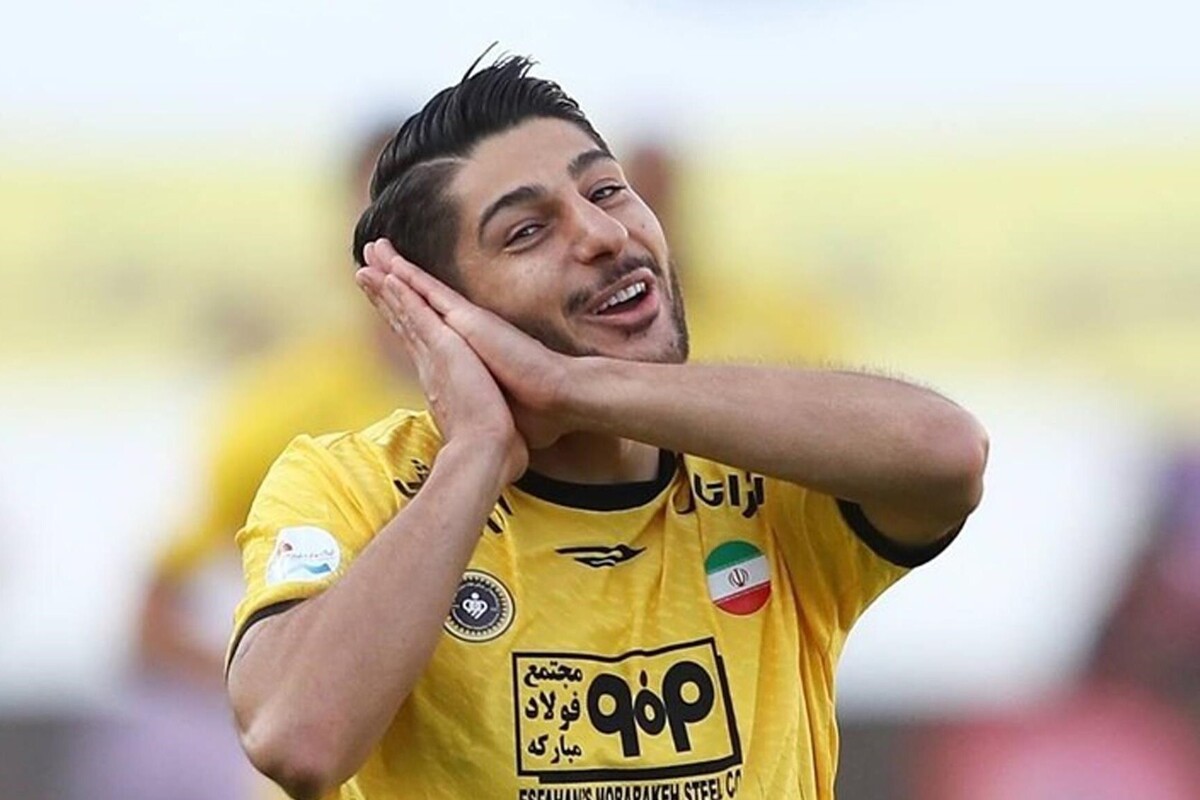 بازیکن باشگاه سپاهان راهی لیگ امارات شد.