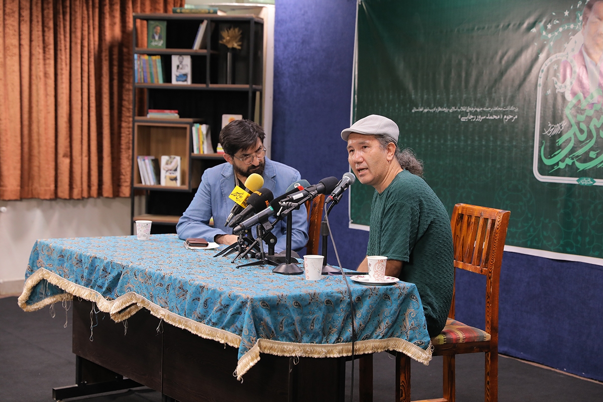 دبیر شورای عالی انقلاب فرهنگی: دشمن در تلاش برای ایجاد تصویر منفی بین ایرانیها و افغانستانیها است دبیر شورای عالی انقلاب فرهنگی: دشمن در تلاش برای ایجاد تصویر منفی بین ایرانیها و افغانستانیها است