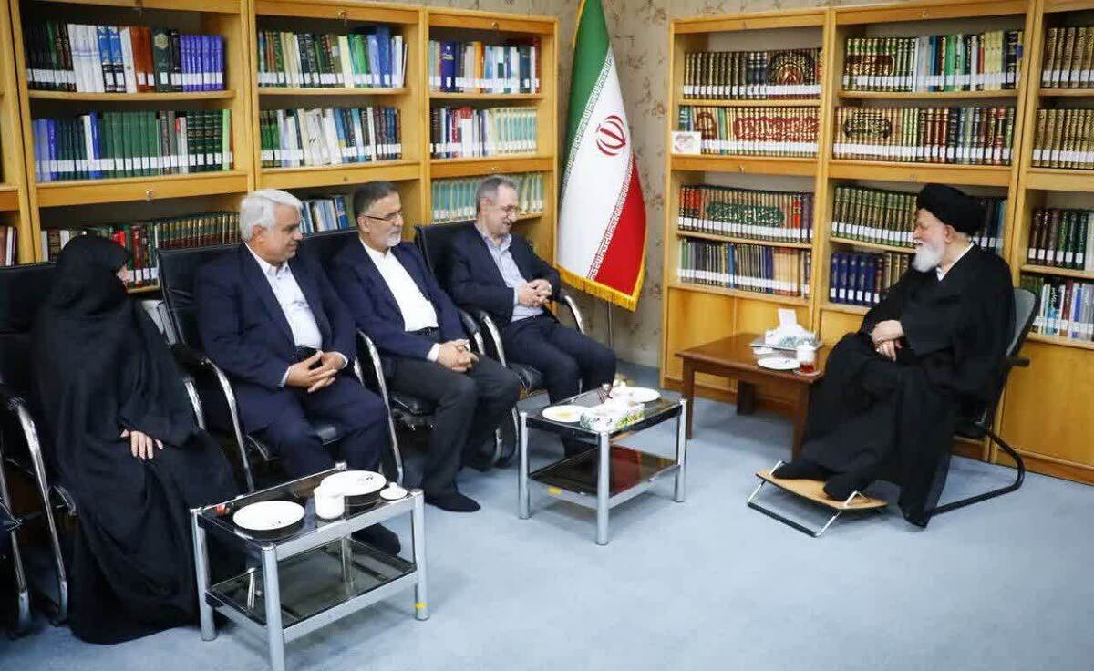 در دیدار نماینده ولی فقیه در خراسان رضوی با معاونین گردشگری و بین‌الملل وزیر میراث فرهنگی و گردشگری مسائل مربوط به زیرساخت‌های شهر مشهد در آستانه ورود گسترده زائران و همچنین ساماندهی وضعیت زائران خارجی به طور ویژه مورد بحث و بررسی قرار گرفت.