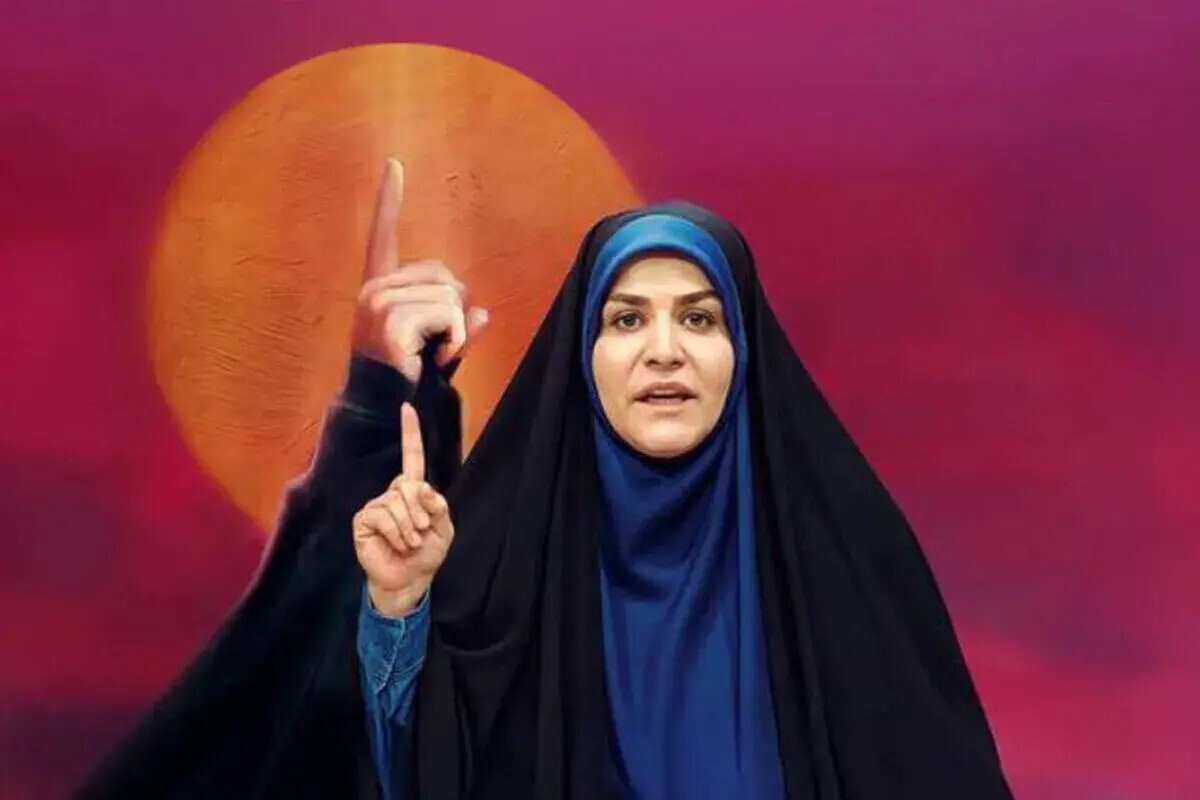 قهرمان آن کسی است که لحظه را جاودانه می‌کند، نه آن‌که مدام تکرار شود. لحظه سحر امامی مجری شبکه خبر ماندگار بود؛ بگذارید ماندگار بماند.