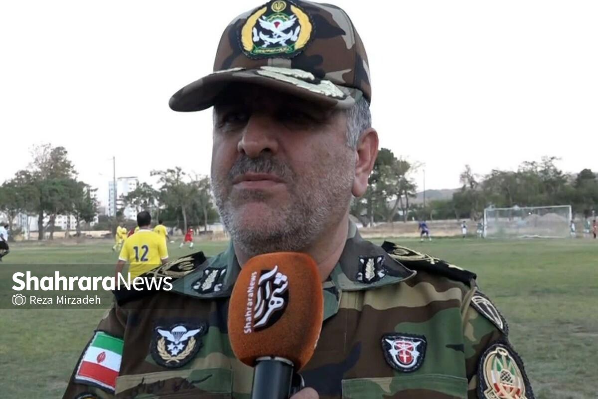 ارشد نظامی ارتش جمهوری اسلامی ایران در شمال شرق کشور گفت: نیرو‌های مسلح جمهوری اسلامی ایران برای دفاع از کشور آمادگی دارند و گوش به فرمان فرمانده کل قوا هستند. هر زمان هم که نیاز باشد، انگشت به ماشه، آماده اجرای مأموریت هستند و از سرزمین و مردم ایران دفاع می‌کنند.