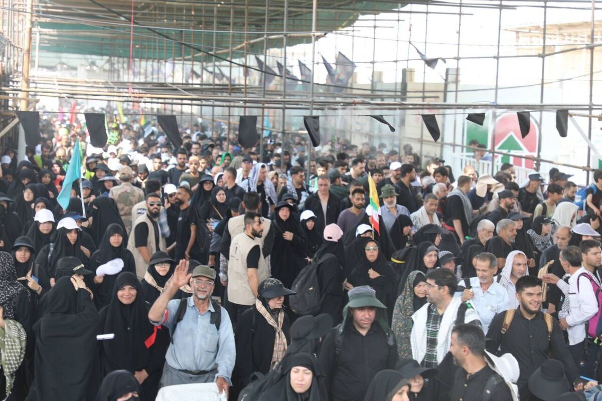 مدیرکل راهداری و حمل و نقل جاده‌ای استان ایلام اعلام کرد که از ابتدای ماه صفر (چهارم تا شانزدهم مرداد) یک میلیون و ۳۴۱ هزار و ۳۹۱ زائر اربعین از مرز بین‌المللی مهران تردد کردند.