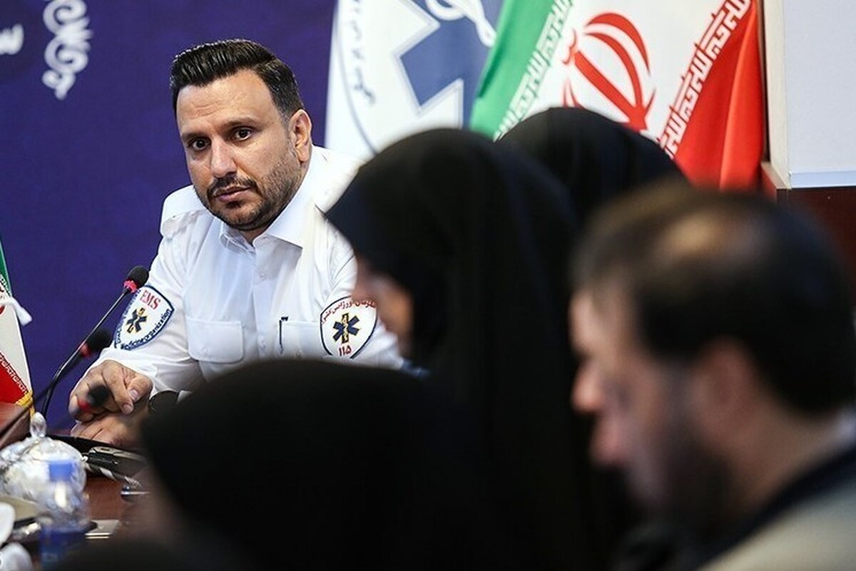 سخنگوی سازمان اورژانس کشور با بیان اینکه ۱۶ درصد از ماموریت‌های اورژانس در مناطق تحت پوشش کمیته بهداشت و درمان اربعین مربوط به گرمازدگی بوده، گفت: سازمان اورژانس ۶۷ نفر از زائران ایرانی که دچار بیماری یا مصدومیت شدند را پذیرش کرده است.
