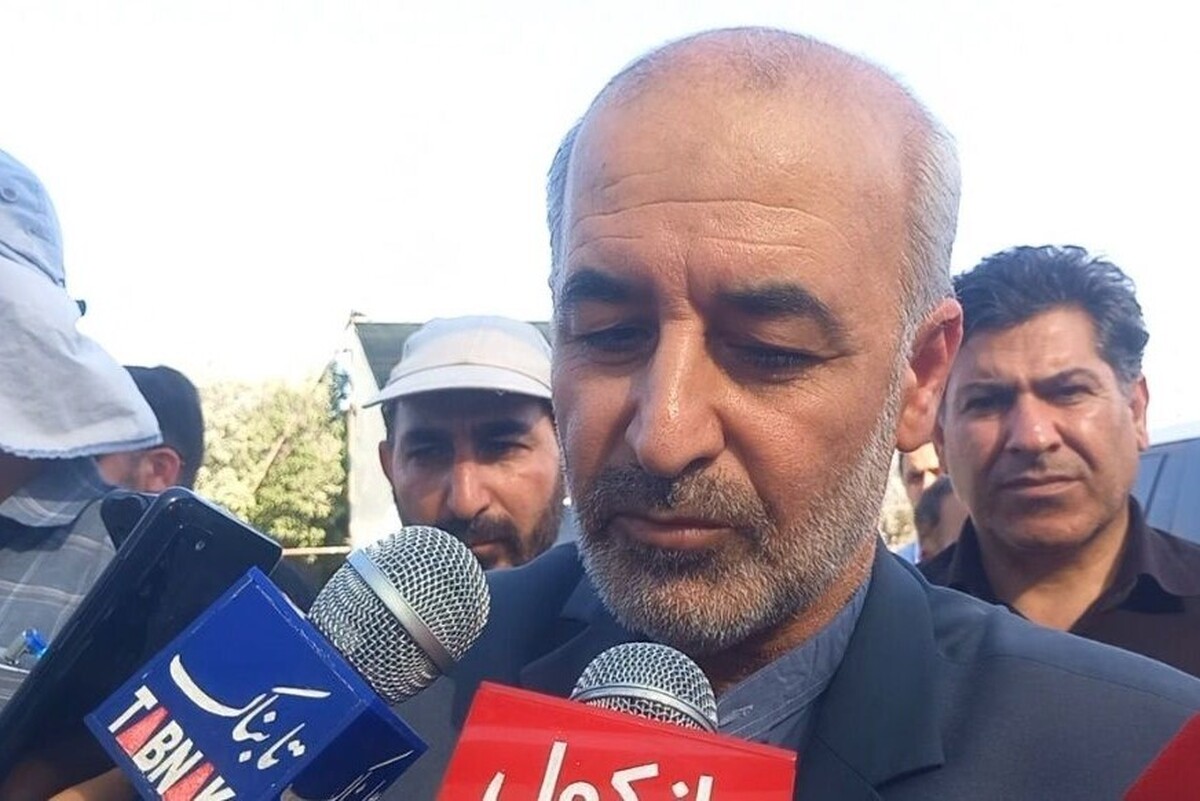 بیمارستان صحرایی ۳۲ تختخوابی «شهید صدوقی اصفهانی» پایانه مرزی مهران در آیینی با حضور معاون سلامت، آموزش پزشکی و دفاع زیستی سپاه پاسداران انقلاب اسلامی و شماری از مسئولان استان ایلام برای خدمات رسانی به زائران اربعین آغاز به کار کرد.
