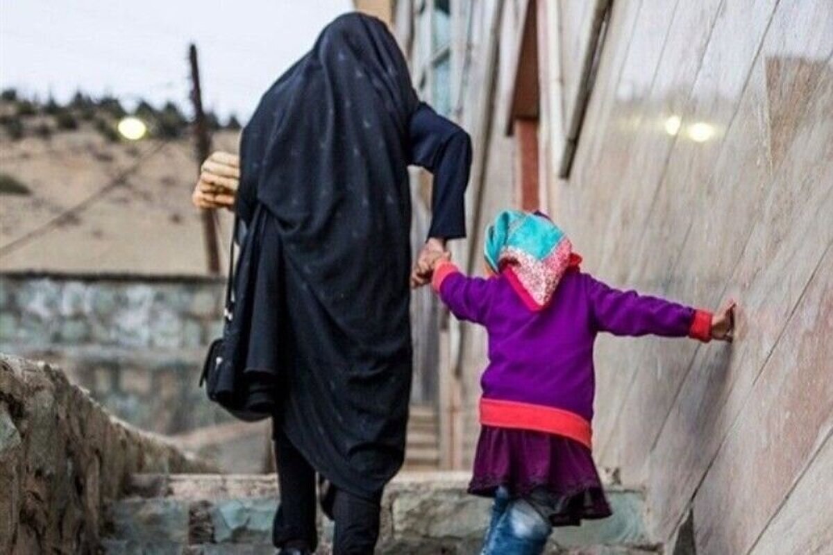 بر اساس اعلام رئیس سازمان بهزیستی کشور، کمک‌هزینه بلاعوض شغلی برای زنان سرپرست خانوار تا ۱۰ میلیون تومان پرداخت می‌شود. همچنین سرمایه کار نیز از ۱۵ به ۳۰ میلیون تومان افزایش یافته است.