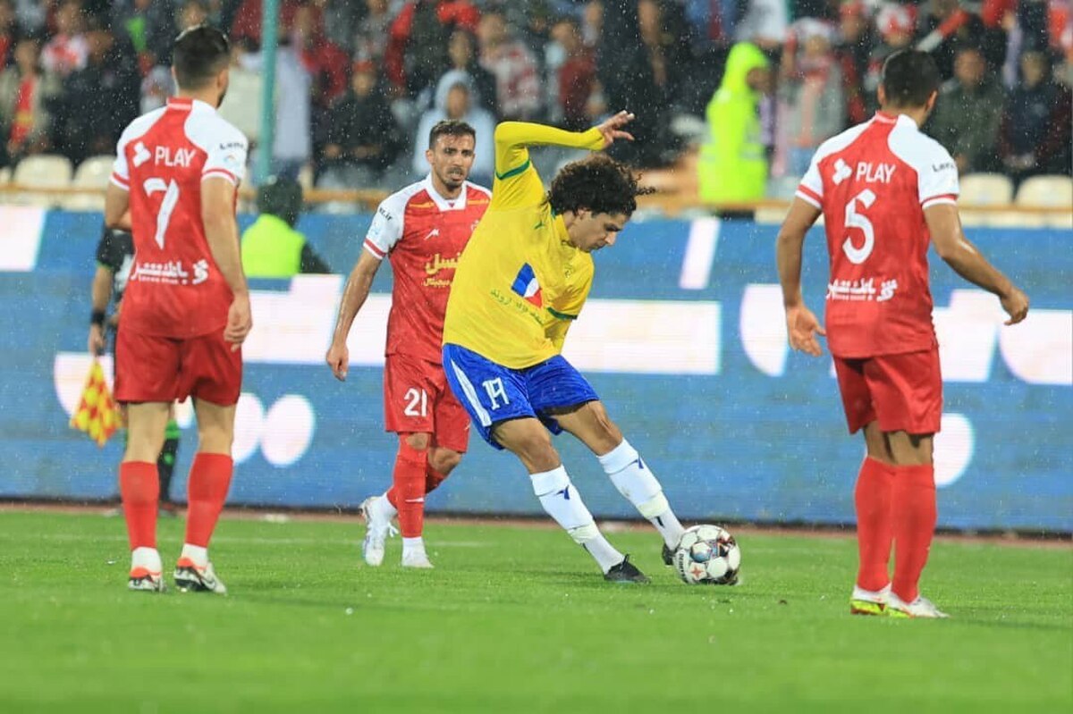 سرمربی پرسپولیس یک بازیکن از آمریکای جنوبی را پسند کرد.