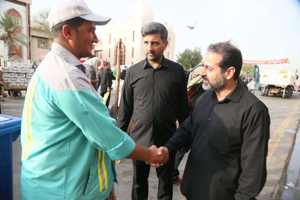 عضو هیئت‌رئیسه شورای اسلامی شهر مشهد: باکیفیت‌ترین خدمات به زائران اربعین در نجف توسط شهرداری مشهد ارائه می‌شود + فیلم