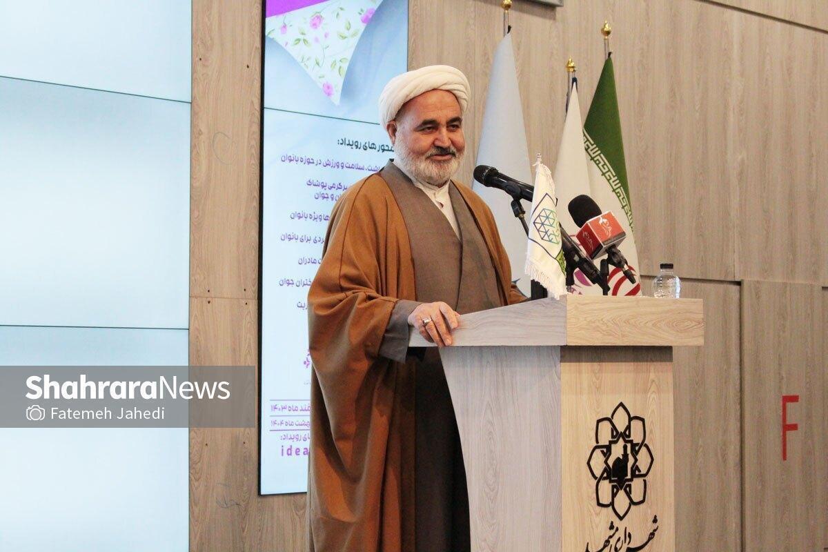 معاون فرهنگی، اجتماعی و زیارت استانداری خراسان رضوی از احصای ۱۰۰ مساله مرتبط با دهه پایانی صفر خبر دا و گفت: ۲۳ مساله در اولویت قرار گرفته‌اند.