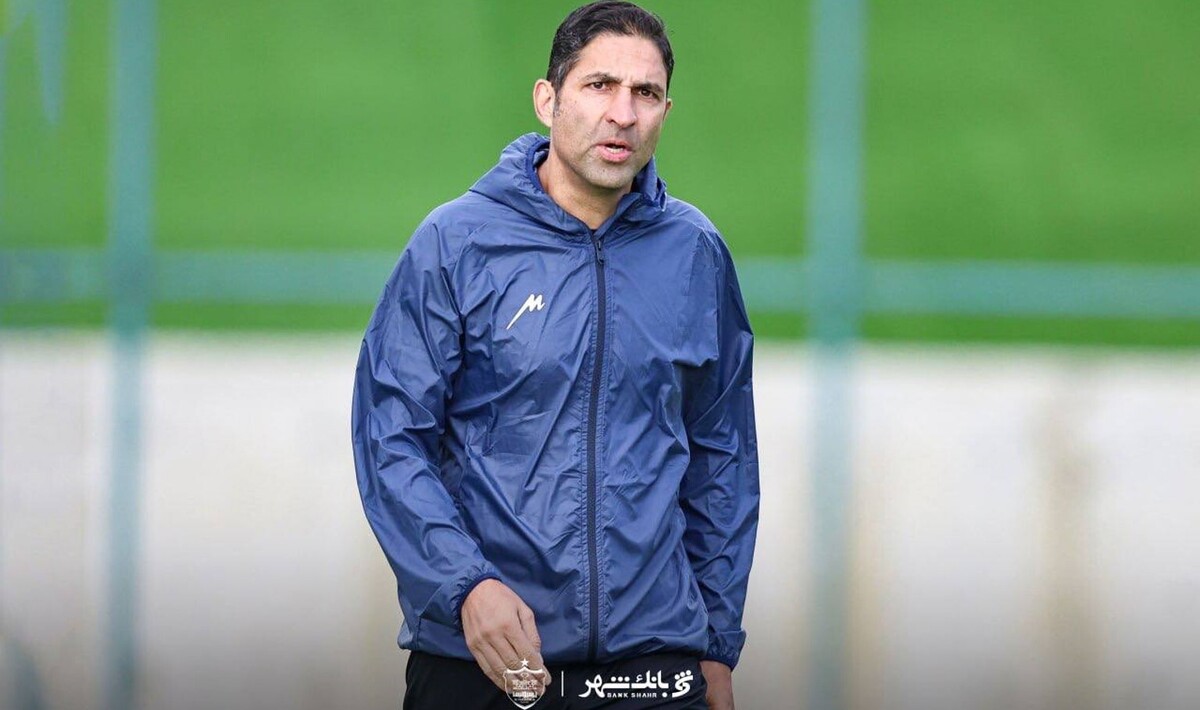 سرمربی پرسپولیس روی دو خرید رضا درویش نظر مثبتی ندارد.