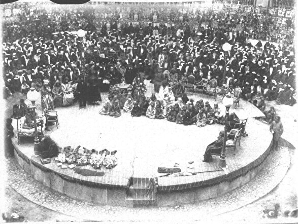 سیاحان غربی از عزاداری برای امامحسین (ع) در مشهد قدیم چه نوشتهاند؟ سیاحان غربی از عزاداری برای امامحسین (ع) در مشهد قدیم چه نوشتهاند؟