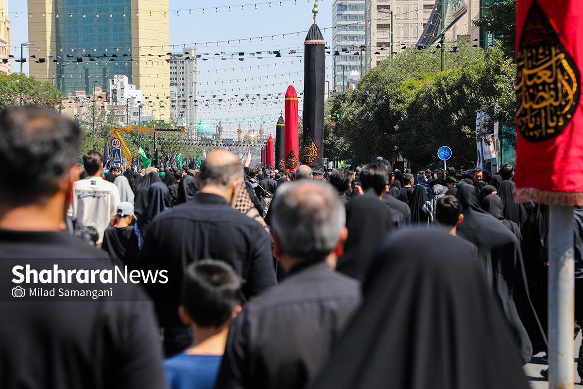 رئیس سازمان فرهنگی و اجتماعی شهرداری مشهد از برنامه‌ریزی ویژه این سازمان برای فضاسازی مسیر راه‌پیمایی جاماندگان اربعین خبر داد.