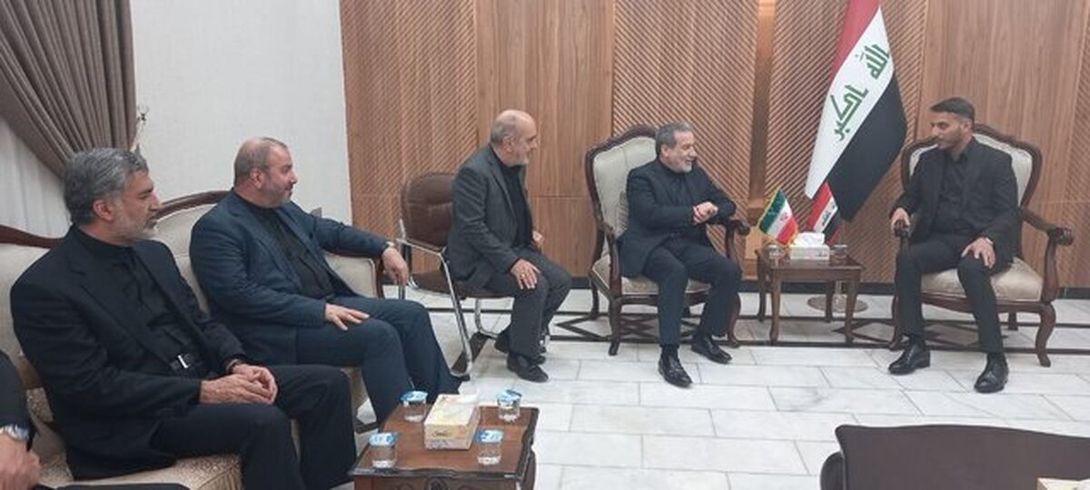 وزیر امور خارجه جمهوری اسلامی ایران به نجف سفر کرد.
