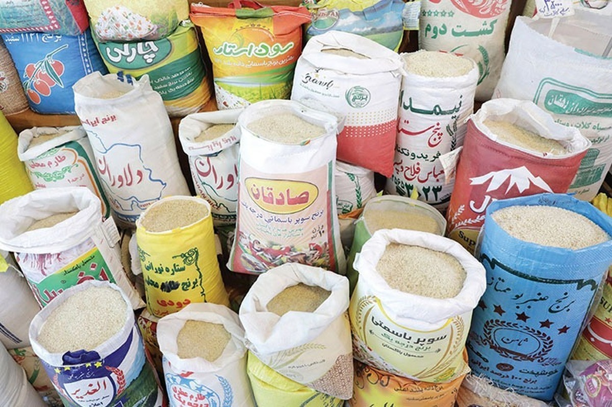 در پی انتشار شایعاتی مبنی بر کمبود برنج در بازار، دبیر انجمن واردکنندگان برنج ایران این ادعا‌ها را بی‌اساس دانست و تأکید کرد: به نظر می‌رسد برخی در فضای مجازی، صرفاً برای چند بازدید بیشتر، با درج تیتر‌های جنجالی، به نگرانی بی‌مورد در افکار عمومی دامن می‌زنند.