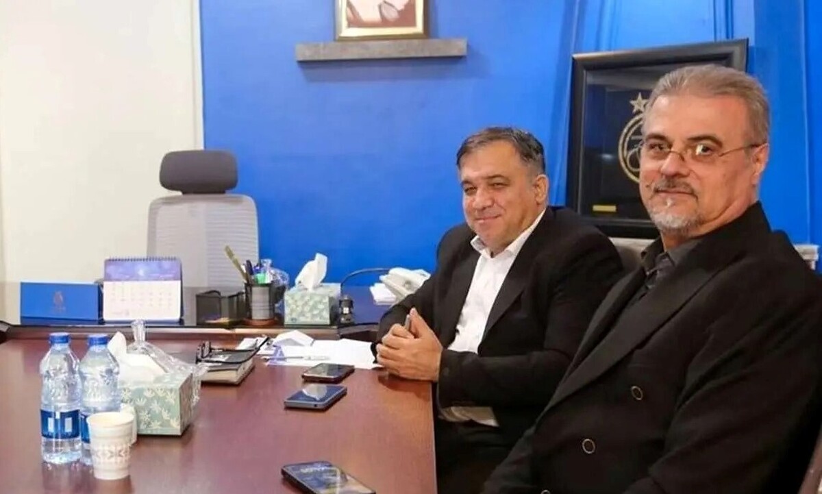 علیرضا منصوریان، پیشکسوت استقلال، صراحتاً اعلام کرد که نظری‌جویباری، مدیرعامل مستعفی استقلال، اقتدار لازم برای مدیریت این باشگاه را نداشت.