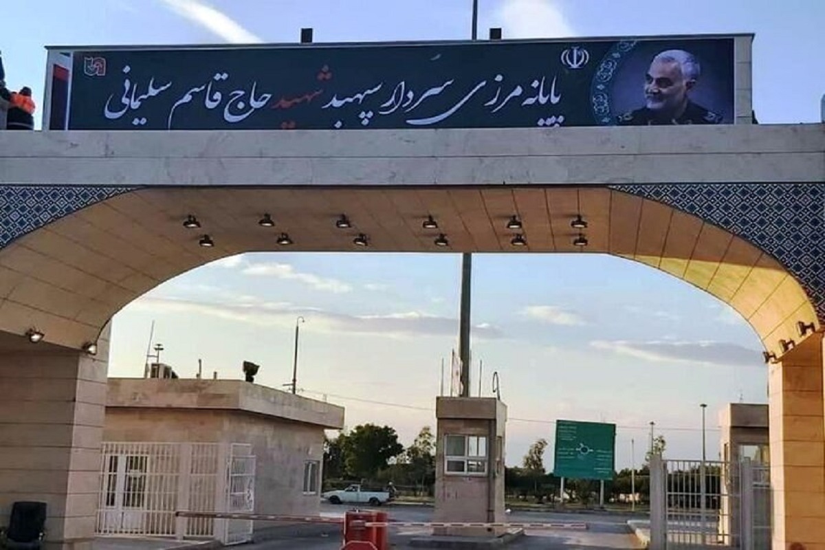 مرز مهران با ارتقای زیرساخت‌ها و خدمات‌رسانی شبانه‌روزی، آمادگی کامل برای بازگشت زائران اربعین را دارد.