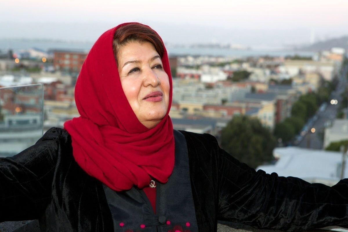 پوران درخشنده گفت: من ۹ سال آماده ساخت فیلم بودم ولی مجوز آن را نگرفتم و حالا بی‌انگیزه شده ام.