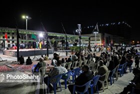اجرای برنامه فرهنگی در میدان شهدا و چهارراه دانش مشهد در دهه آخر صفر ۱۴۰۴