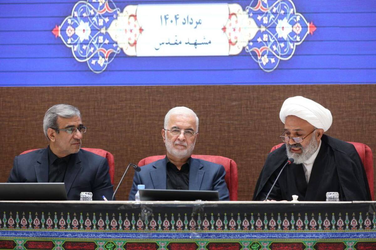 وزیر کشور گفت: امسال پیش‌بینی ما این است که حجم حضور زائران در مشهد بیشتر می‌شود و نسبت به سال گذشته افرایش قابل توجهی دارد، بنابراین همه باید آماده باشند.