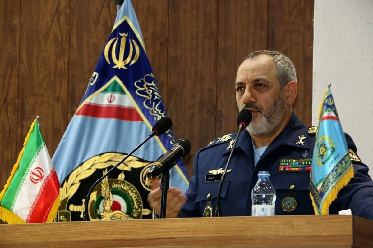 وزیر دفاع: ایران در پاسخ به ماجراجویی احتمالی دشمن موشک های جدید به‌کار می‌گیرد