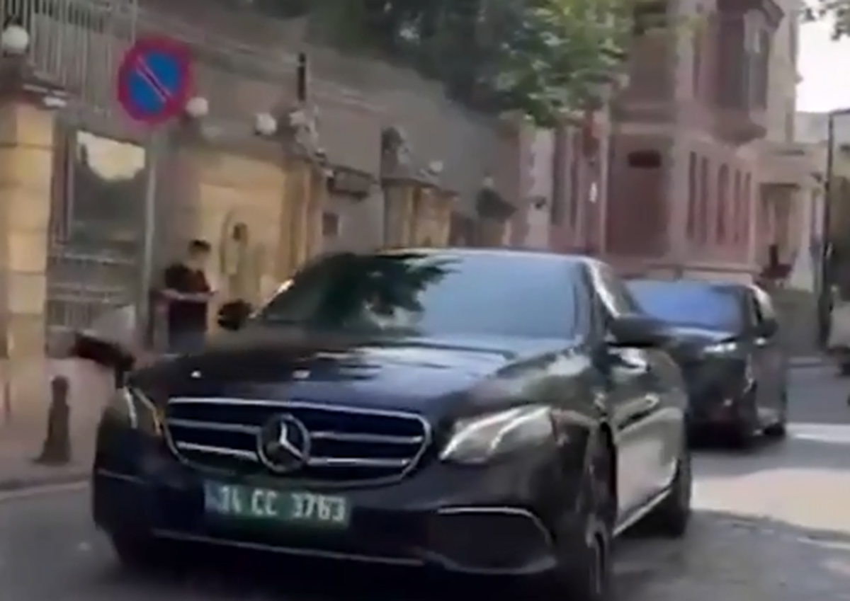 هیئت‌های سه کشور اروپایی برای شرکت در ششمین دور مذاکرات ایران و ۳ کشور اروپایی در سطح معاونان وارد سرکنسولگری ایران در استانبول شدند.
