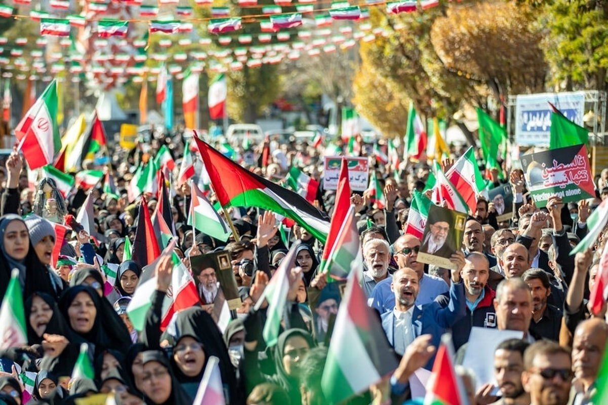 هم‌صدا با قدس| راهپیمایی باشکوه مردم مشهد در حمایت از ملت مظلوم غزه برگزار شد (۳ مرداد ۱۴۰۴) + فیلم