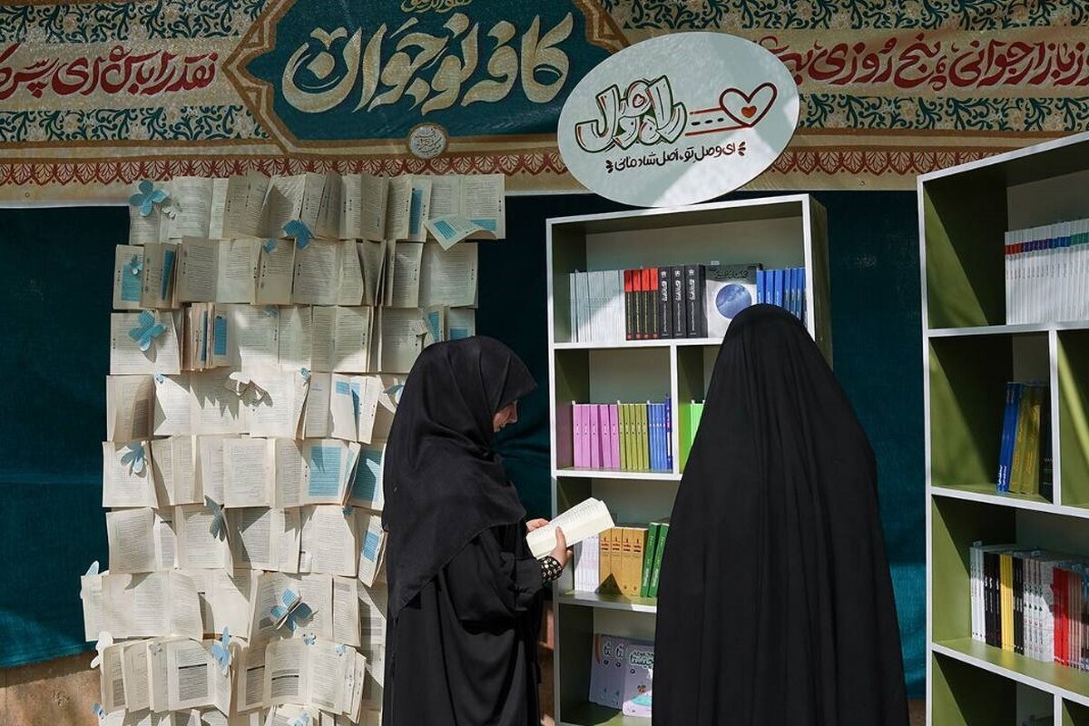 خادمان نوجوان و جوان پای کار زائران دهه آخر صفر