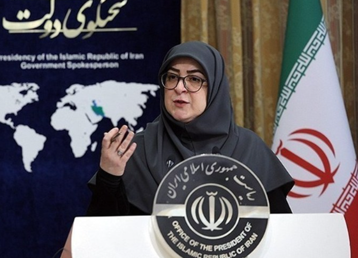 سخنگوی دولت گفت: پیشنهادی مطرح است که به‌علت اینکه جنگ ۱۲ روزه را پشت سر گذاشتیم و جامعه نیاز به رفاه دارد، پیشنهاد شده یک هفته را تعطیل تابستانه اعلام کنیم تا مردم به سفر بروند، اما این مسئله نیازمند درنظرگیری ابعاد مختلف است و در دولت بررسی می‌شود.