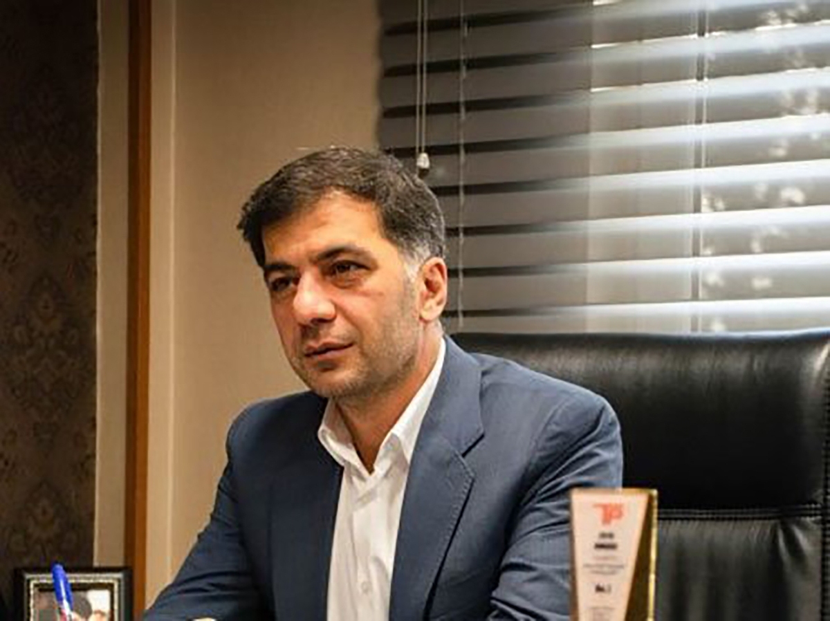 حجت کریمی بازگشت خود به باشگاه استقلال تحت عنوان مدیرعامل را تکذیب کرد.