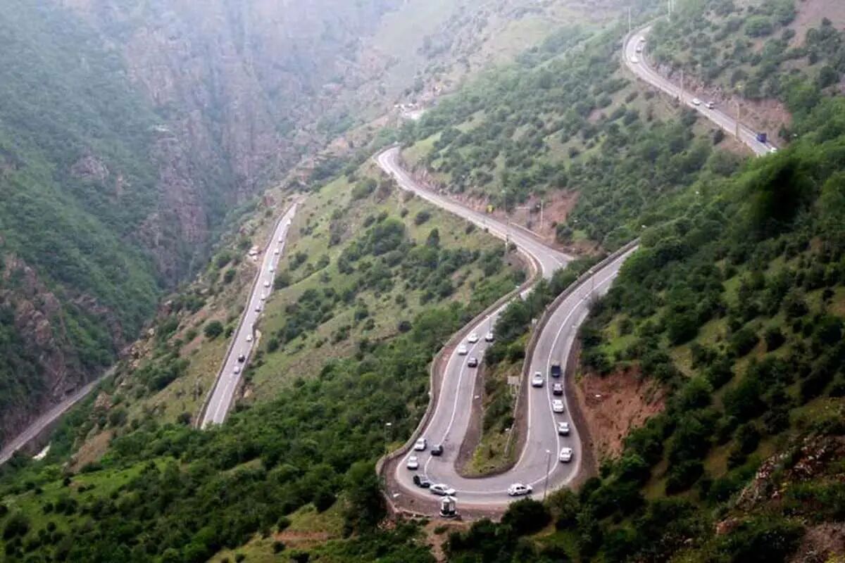 رئیس پلیس راه مازندران گفت: محور چالوس در روزهای چهارشنبه و جمعه مسدود است.