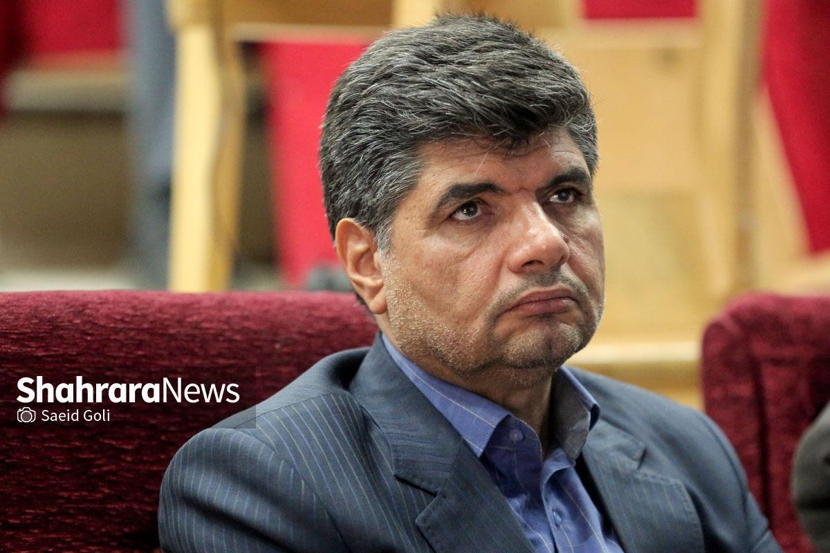 فرماندار مشهد گفت: با توجه به گره‌های کور ترافیکی که به‌دلیل قطع برق چراغ‌های راهنمایی ایجاد می‌شود، طرح تجهیز چهارراه‌ها به چراغ‌های راهنمایی باتری‌دار آغاز شده و به‌زودی همه تقاطع‌های شهر را زیرپوشش قرار می‌دهد.
