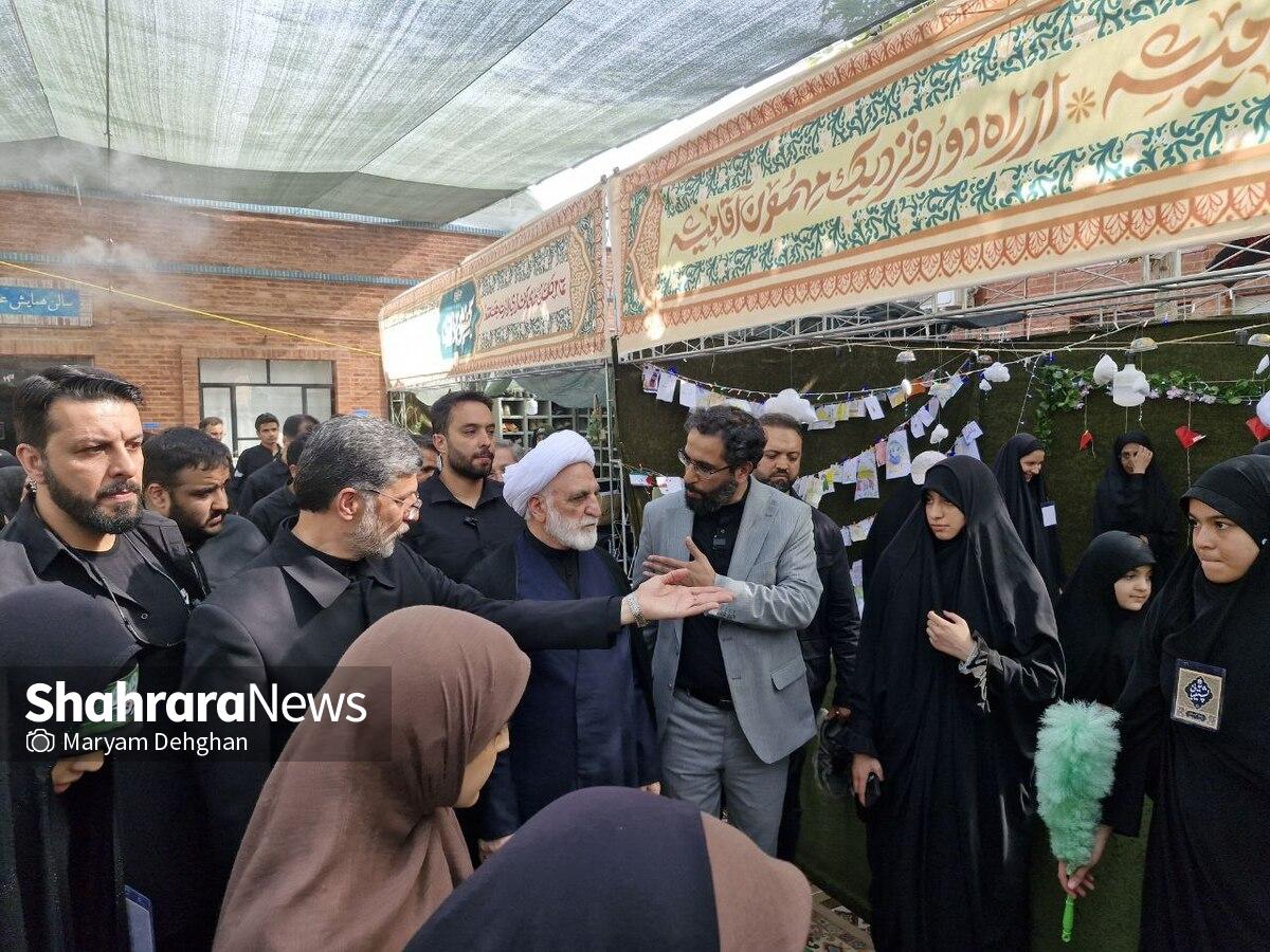 بازدید رئیس قوه‌قضائیه از موکب‌های خدمت‌رسان به زائران پیاده امام‌رضا(ع) در مشهد + فیلم و عکس