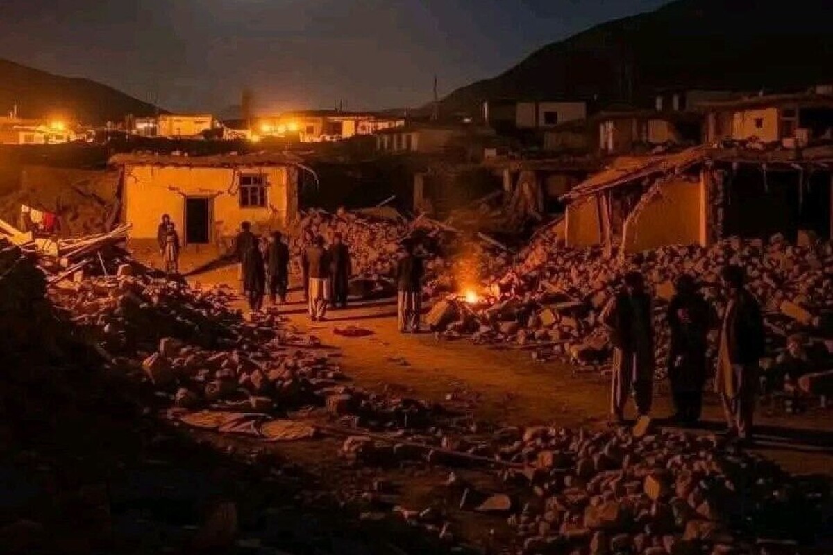جمعیت هلال احمر ایران برای امدادرسانی به زلزله‌زدگان کشور افغانستان اعلام آمادگی کرد