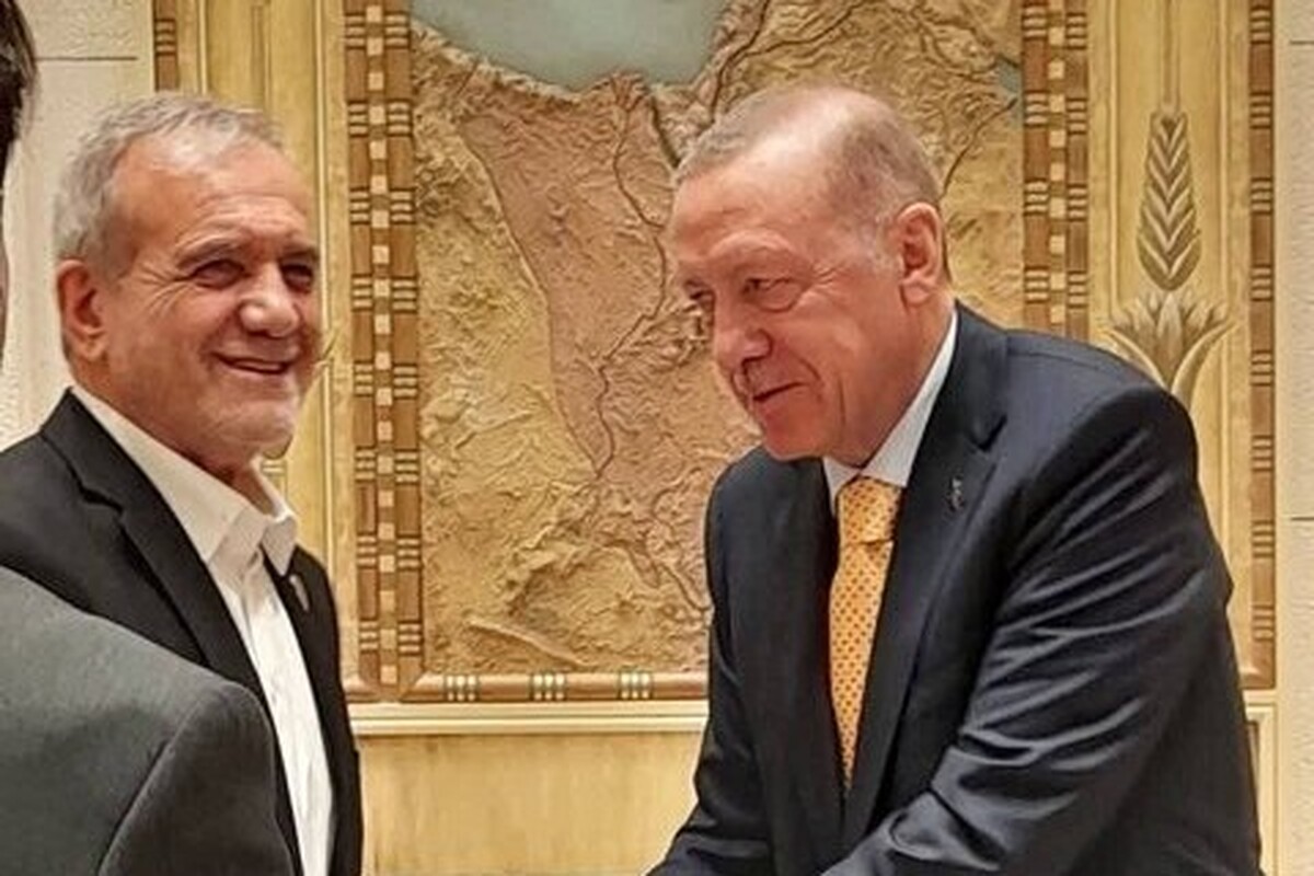 دیدار پزشکیان و رئیس‌جمهور ترکیه در اجلاس سران سازمان همکاری شانگهای + فیلم