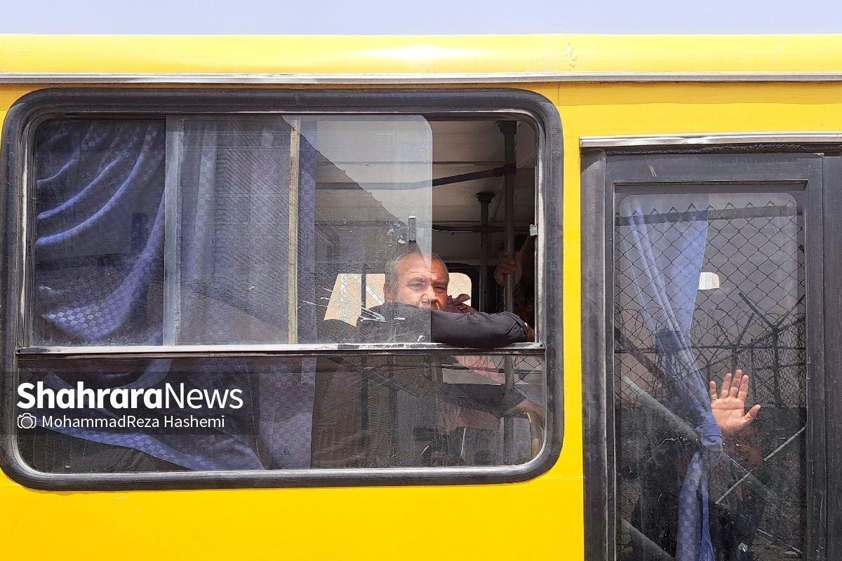 نادر یاراحمدی، رئیس مرکز امور اتباع خارجی وزارت کشور با تاکید بر اینکه برگه‌های سرشماری اتباع و برگه‌های خروج باطل شده است، گفت: اگر اتباع می‌خواهند در آینده بتوانند ورود قانونی به کشور داشته باشند، باید خود را معرفی کنند و به صورت خود معرف از کشور خارج شوند.