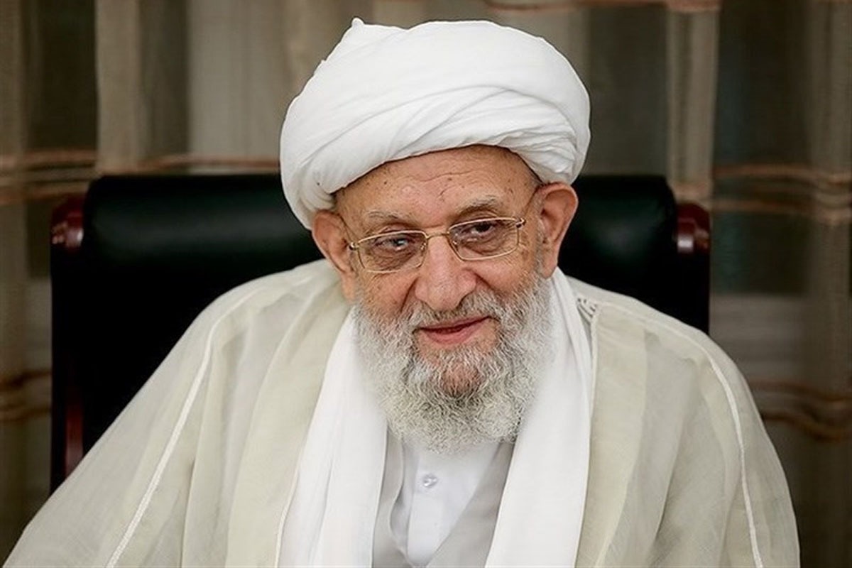 آیت‌الله محمدرضا مهدوی‌کنی پس از پیروزی انقلاب اسلامی، در سامان کمیته‌های انقلاب، امنیت محله‌ها و نظم شهر بی‌پلیس مشارکت می‌کند. از همان روزها، حوصله و وسواس او به چشم می‌آید. روحانی‌ای که به‌جای شعار دادن، دنبال ایجاد نظم و امنیت است.