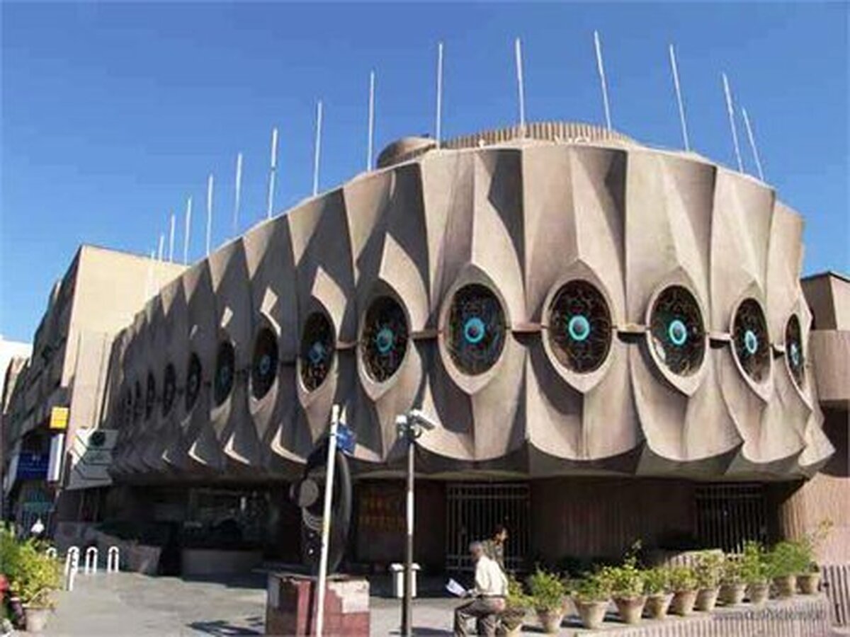 مدیرعامل گروه موزه‌های بنیاد مستضعفان خبر داد: ۶۳ سکه تاریخی متعلق به دوره‌های مختلف اسلامی منقوش به نام پیامبر (ص) برای نخستین‌بار در هفته وحدت رونمایی می‌شود.