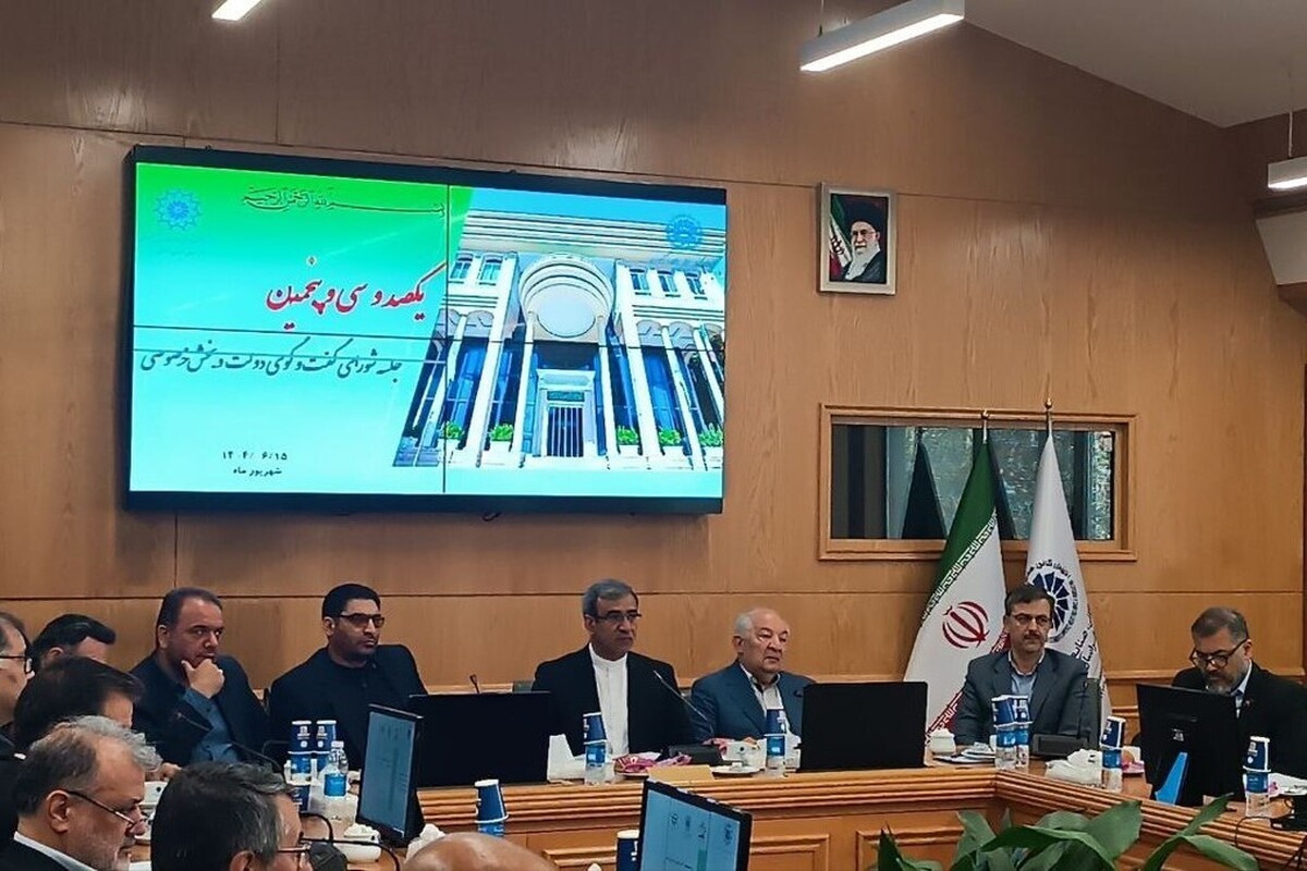 استاندار خراسان رضوی تأکید کرد: تا پایان سال نباید هیچ پروژه بزرگی در استان بلاتکلیف باقی بماند.