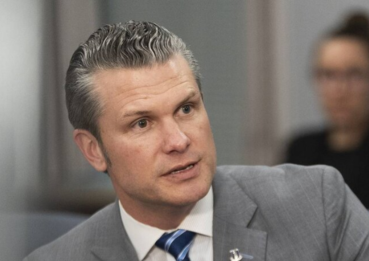 «قراره بیشتر بکشیم» این جمله هگست وزیر جنگ آمریکاست، جمله‌ای که به دنبال فرمان ترامپ برای تغییر نام وزارت دفاع به وزارت جنگ بیان شد!