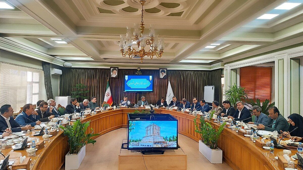 در یازدهمین نشست یکشنبه‌های اقتصادی استانداری خراسان رضوی، پیشنهاد اختصاص درصد مشخصی از درآمد‌های مالیات بر ارزش افزوده به شرکت شهرک‌های صنعتی استان مورد موافقت اعضا قرار گرفت تا این ردیف اعتباری جدید، آب حیات در کام تشنه شهرک‌های صنعتی خراسان رضوی باشد.