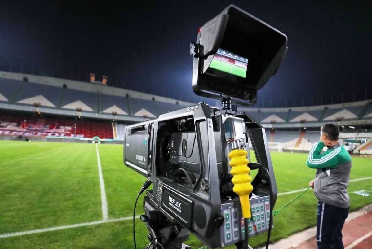 مجلس شورای اسلامی طی مصوبه‌ای اعلام کرد تمام حقوق مربوط به حق پخش تلویزیونی باید به باشگاه‌ها تعلق بگیرد.