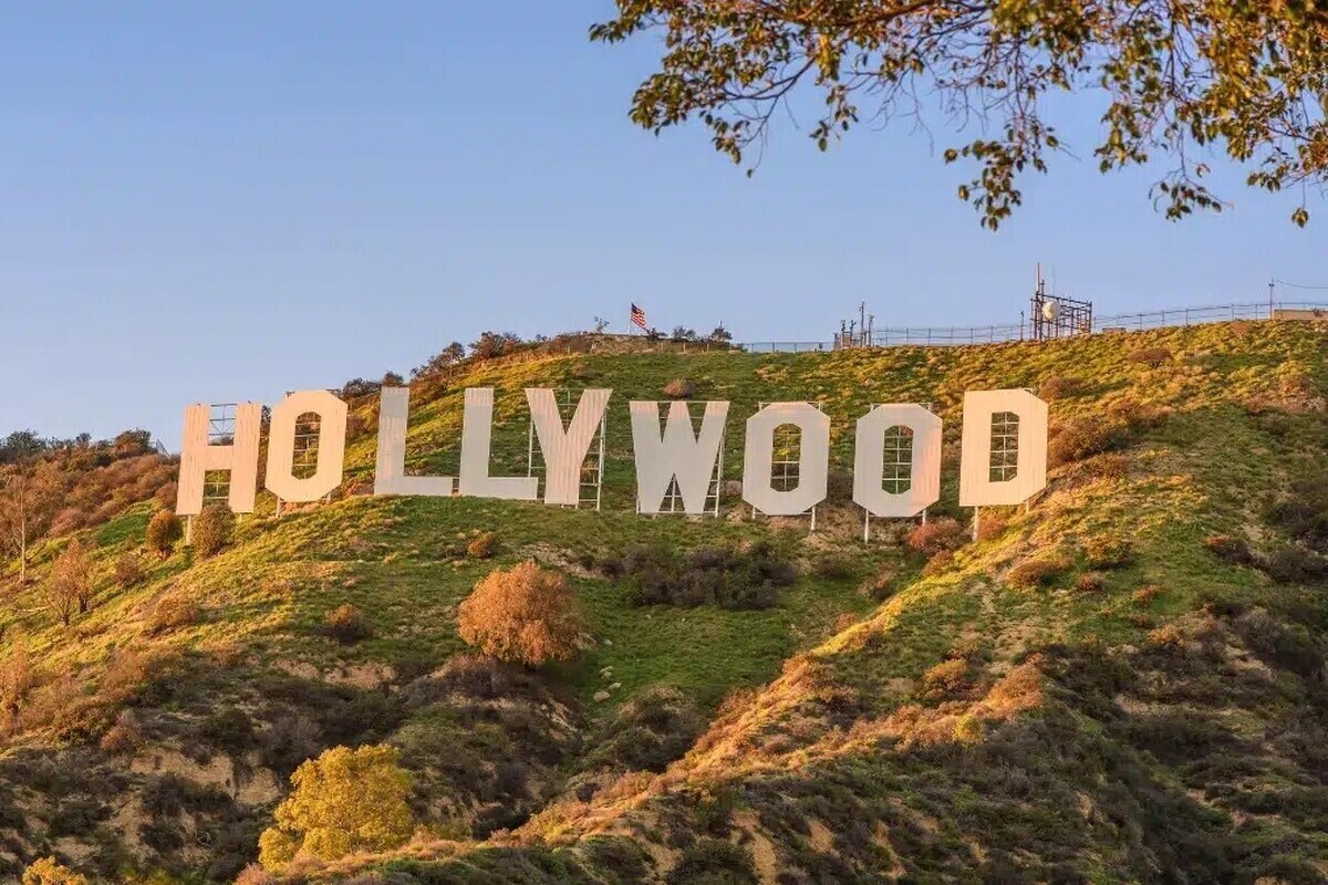 در هالیوود ایده‌ها و فیلم‌های آخرالزمانی یک ژانر بسیار پرطرفدار است و مخاطبان فراوانی در آمریکا و سایر کشورها دارد، نکته عجیب‌تر اینکه هالیوود فیم‌های آخرالزمانی برای مسلمانان و غرب آسیا هم می‌سازد! این در حالی است که در سینمای ایران از مهدویت و مفاهیم عدالت، انتظار و نجات اصلا خبری نیست.