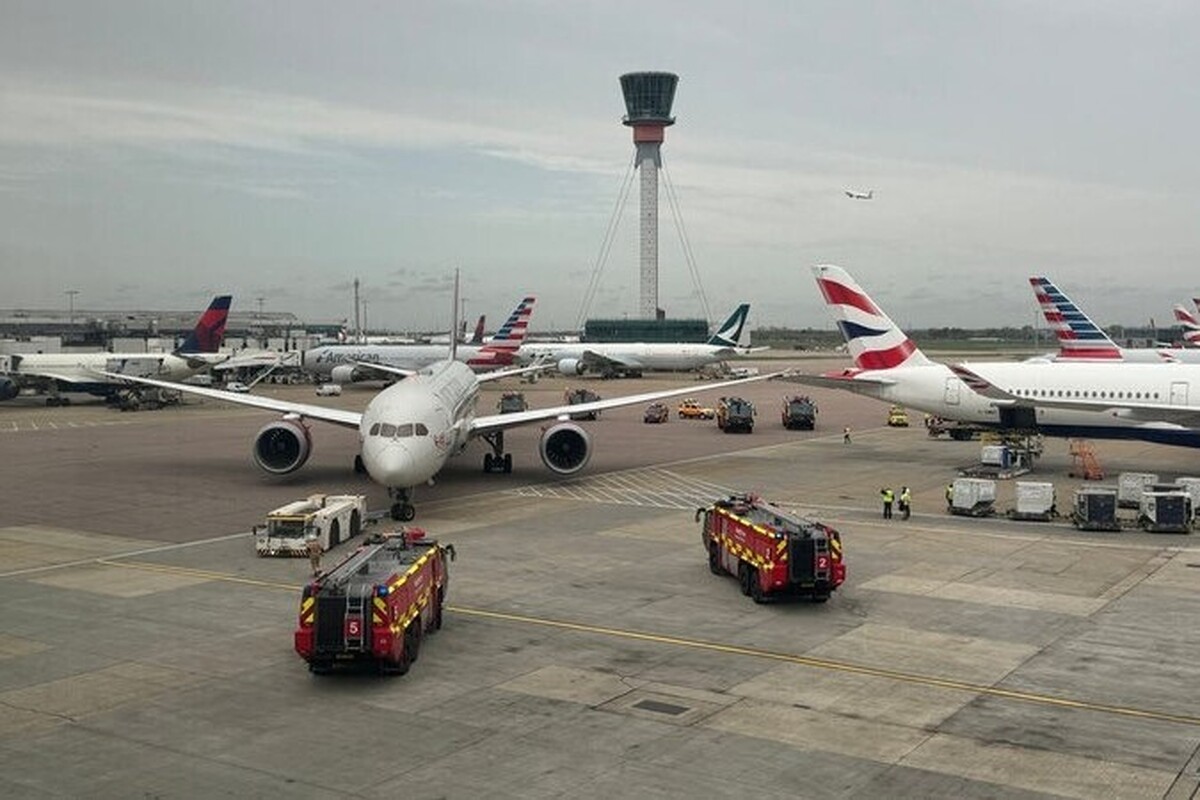 ویدئویی از فرود ایرباس A380 امارات در فرودگاه هیترو لندن را مشاهده می‌کنید.