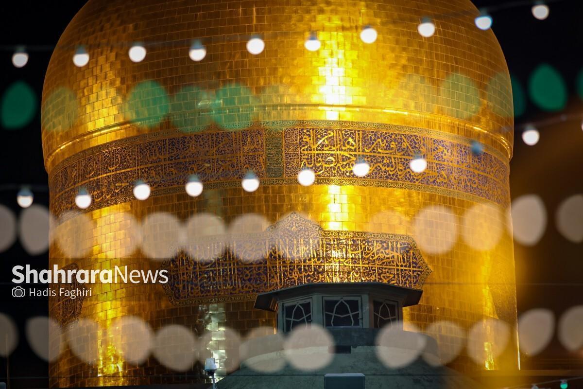 به مناسبت میلاد پیامبر اکرم (ص) و امام صادق (ع)، حرم مطهر رضوی غرق در شادی و گل آرایی شد.