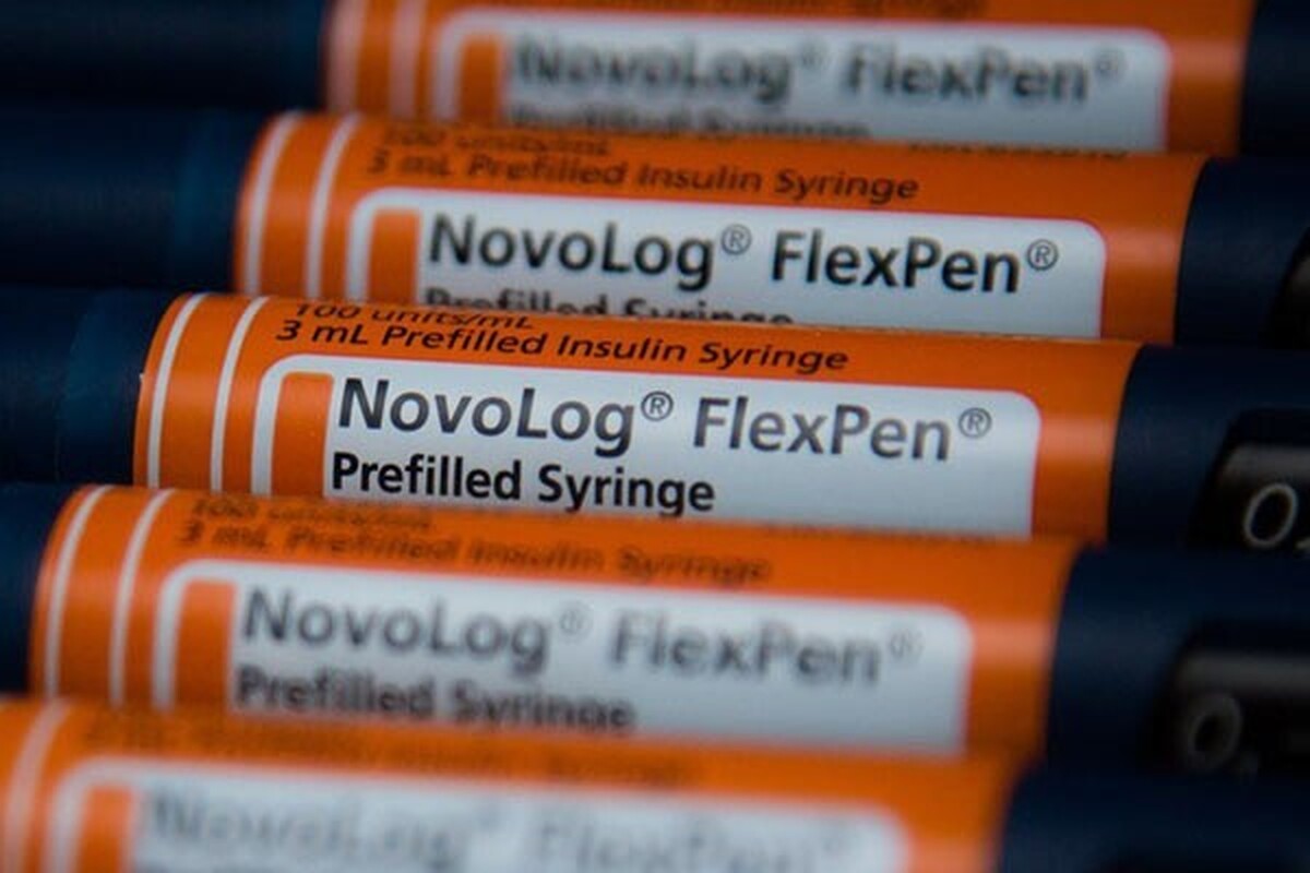 انسولین «نوورپید» این روز‌ها در هیچ یک از داروخانه‌های مشهد پیدا نمی‌شود و بررسی‌ها حاکی از آن است که شرکت‌های توزیع، علیرغم موجودی این انسولین، آن را تاکنون توزیع نکرده‌اند.