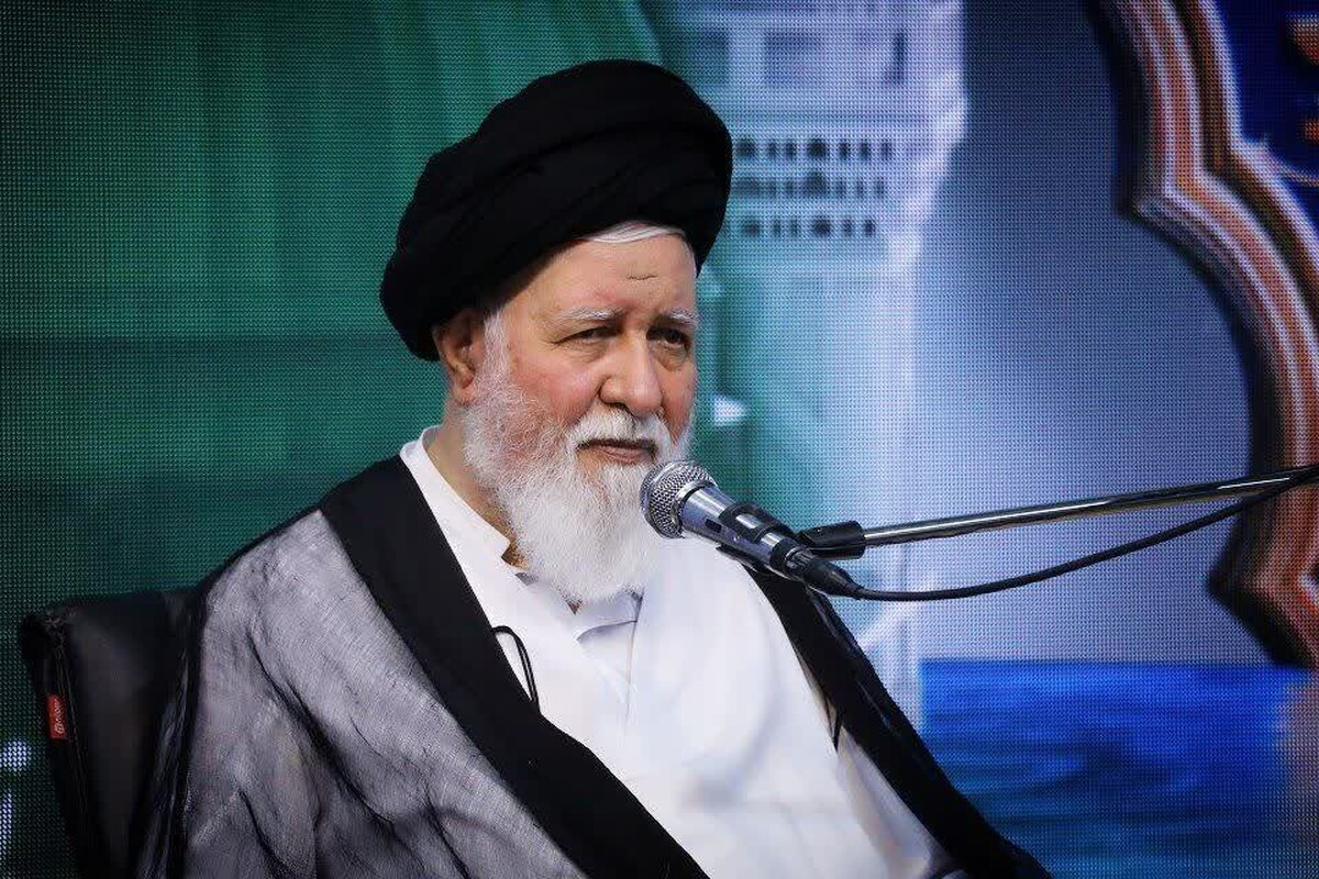 آیت‌الله علم‌الهدی: تقارن ولادت پیامبر (ص) و امام صادق (ع) پیام‌آور تغییرات اساسی در تاریخ است
