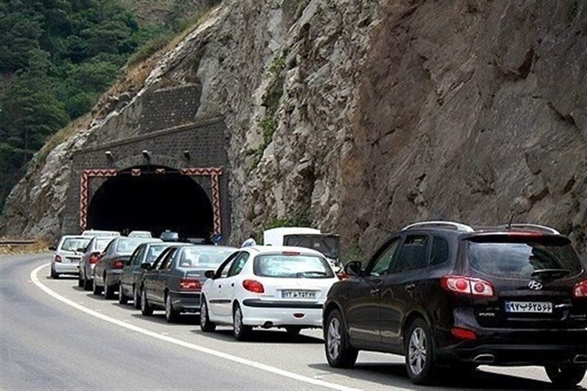 رئیس پلیس راه مازندران از ترافیک سنگین در خروجی‌های محورهای مواصلاتی استان و یک‌طرفه شدن کندوان خبر داد.