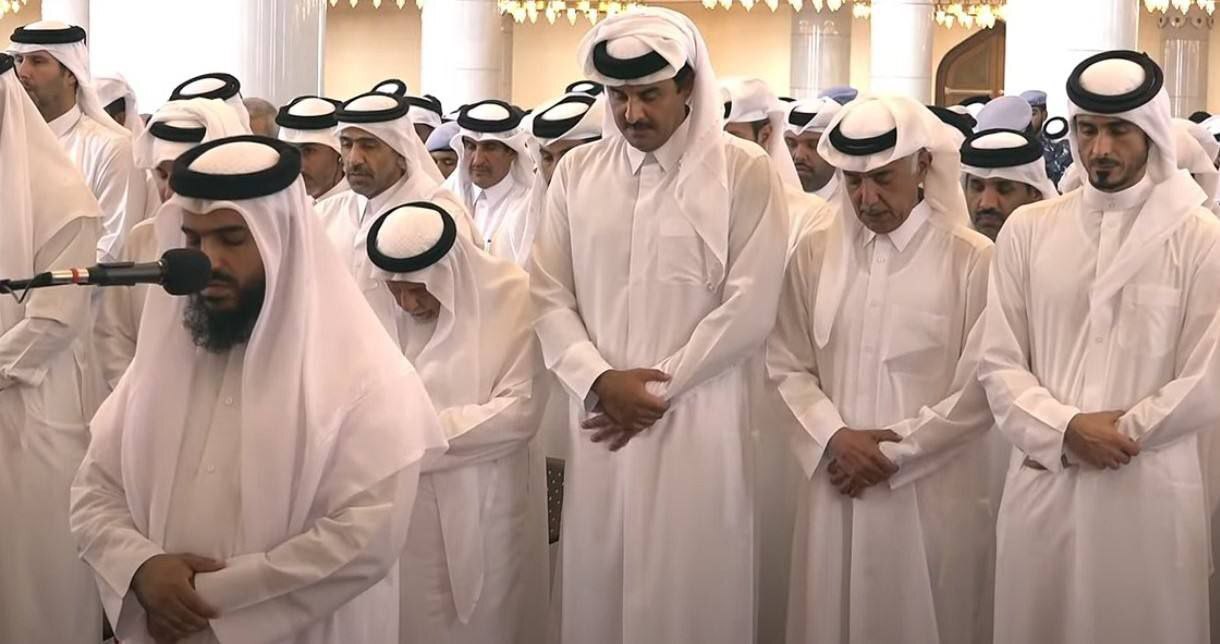 تشییع و اقامه نماز بر پیکر شهدای حمله اسرائیل به نشست حماس با حضور امیر قطر + فیلم و عکس (۲۰ شهریور ۱۴۰۴) تشییع و اقامه نماز بر پیکر شهدای حمله اسرائیل به نشست حماس با حضور امیر قطر + فیلم و عکس (۲۰ شهریور ۱۴۰۴)