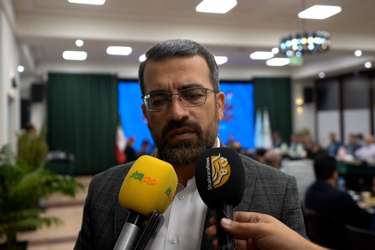 سخنگوی کمیسیون امور داخلی و شورا‌های کشور گفت: شهرداری مشهد در ایام پیک زیارتی به میلیون‌ها نفر از ملت ایران خدمت می‌کند. این خدمات باید مشمول دریافت مالیات باشد و شکل ویژه‌ای از عوارض را بر آن‌ها اعمال شود. این موضوع در طرح یکپارچه لحاظ خواهد شد تا چالش‌های درآمدی شهرداری‌ها را برطرف کند.