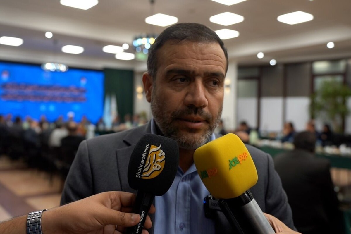 نایب‌رئیس کمیسیون امور داخلی و شورا‌های کشور گفت: دولت و مدیران دستگاه‌های اجرایی تکلیف دارند مطالبات شهرداری‌ها را با قید فوریت تسویه کنند. همه مسئولان ذی‌صلاح به‌ویژه از وزارت‌خانه‌های راه، کشور، ارتباطات، صمت و جهاد کشاورزی به‌زودی به کمیسیون فراخوانده می‌شوند تا توضیحات تکمیلی را در این باره ارائه کنند.