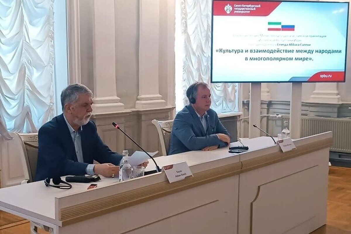 وزیر فرهنگ و ارشاد اسلامی گفت: روابط جمهوری اسلامی ایران، فدراسیون روسیه و دیگر کشورها با رویکرد مشترک، زمینه‌ساز شکل‌گیری جهان و جامعه چندقطبی واقعی است.